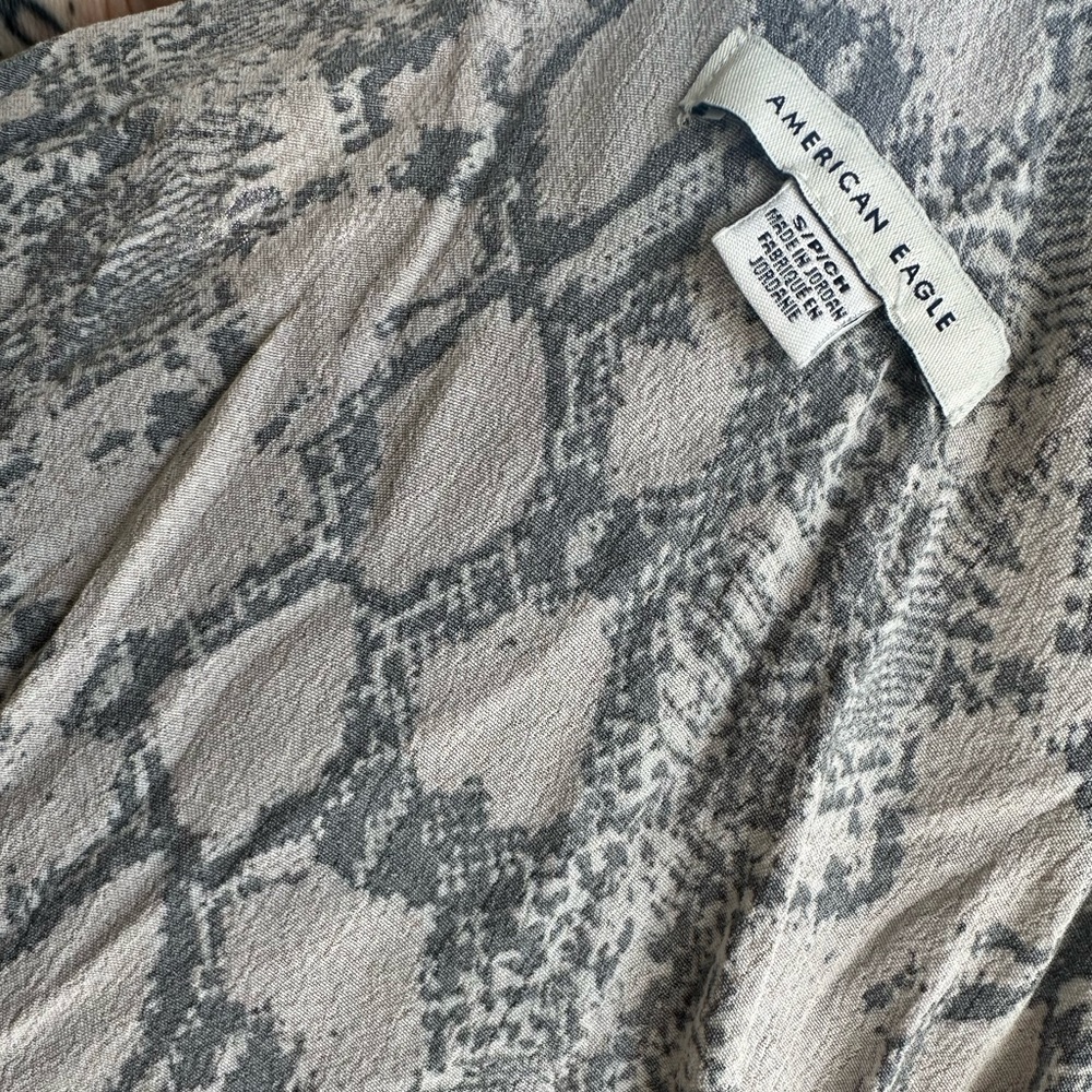 Snake Skin American Eagle Skirt Size Small